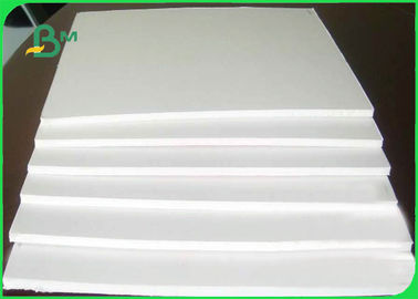 Strato della carta della fodera di Kraft della polpa vergine/rotolo bianchi 100gsm per i sacchetti della spesa