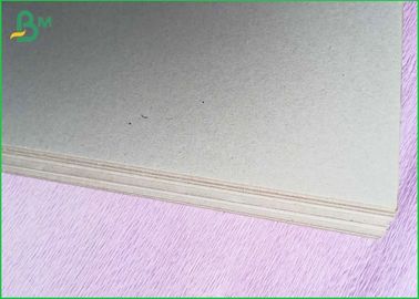 Il doppio lato grigio 1500gsm ha laminato gli strati del truciolato per l'imballaggio duro della mobilia