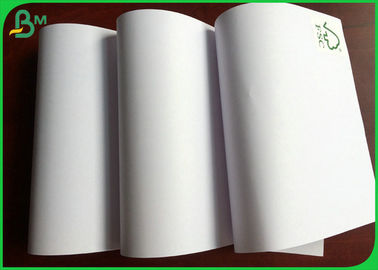 Carta per scrivere di bianco di Brighteness 70gsm della polpa di stile non rivestito e vergine del FSC alta