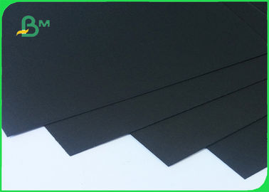 Il doppio spessore nero ha personalizzato la polpa riciclata 100% nera del bordo per l'imballaggio in strato