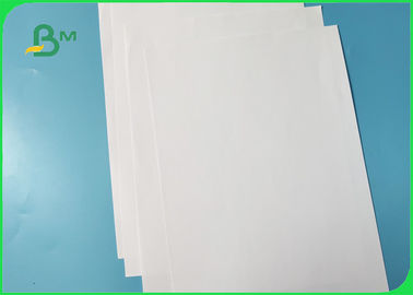 Carta non rivestita di Woodfree di buon assorbimento dell'inchiostro di bianchezza per la stampa del manuale scolastico
