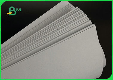 carta non rivestita di Woodfree della carta da giornale di 45gsm 48.8gsm per gli editori polpa del vergine di 100cm * di 68 100%