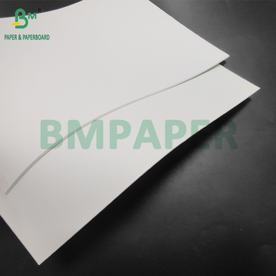 Carta sintetica in PP da 200 micron per cartelloni 52 x 48 cm