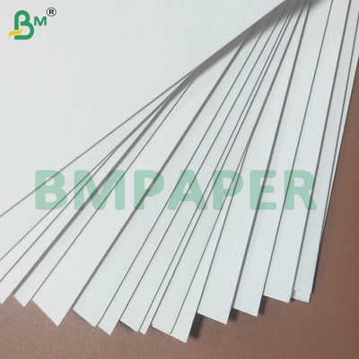 0.4-0.7 mm Spessore fogli di carta assorbenti di umidità con superficie piatta