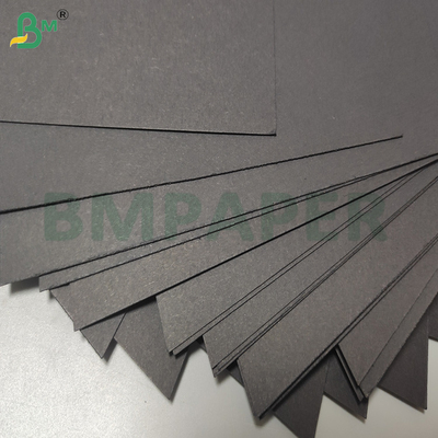 Carta di copertura di cartone nero Peso di carta 350 gm Carta di prima qualità liscia