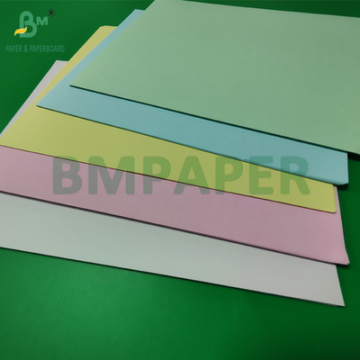 55gm 60gm Copia senza carbonio NCR Paper Rolls For Invoice Bill 19inch Black Image