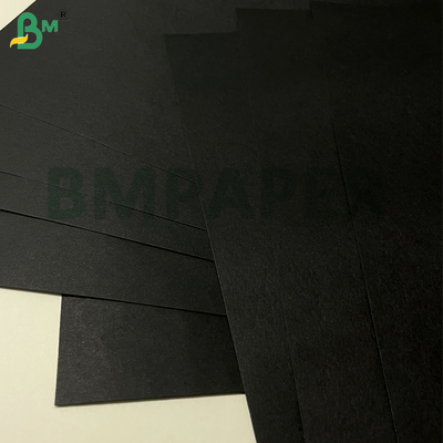 80gm Carta Kraft nera ripiegabile liscia matta buona per imballaggio regalo sacchetti da shopping