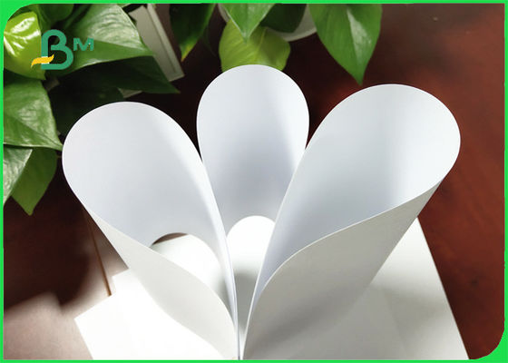 104% carta offset non rivestita libera FSC & iso di legno a grana lunga di bianchezza certificati