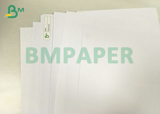 carta per scrivere riciclabile della pasta di cellulosa 20lb 24lb di 100cm x di 70 per le pagine interne del libro