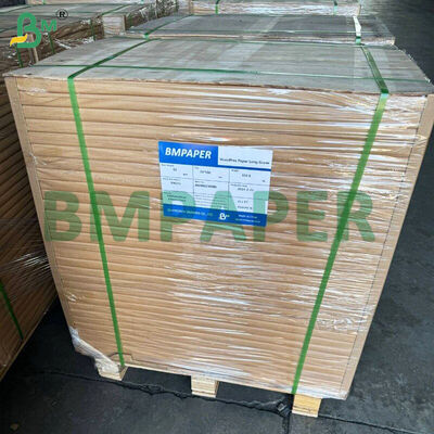 Carta per etichette per bottiglie di bevande da 70 g/m² con rivestimento lucido su un lato