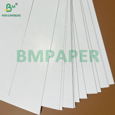 Faccia superiore lucida nera Core TCG Cartoncino bianco 320gsm per giochi di carte collezionabili