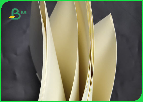 carta di Woodfree di giallo di 70GSM 80GSM/pasta-carta FSC vergine della carta per scrivere 100% certificata
