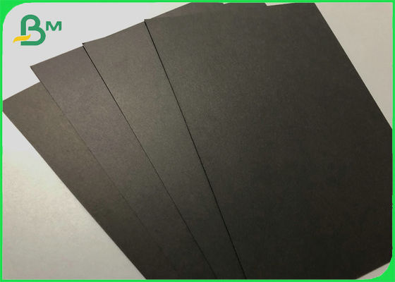 Protezione all'umidità 350gm Cartone nero Indumenti riciclabili Etichette Materiale